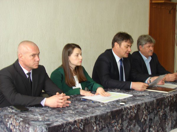 Prefectul Dan Șlincu, prezent la investirea noului director al Casei de Pensii Botoșani