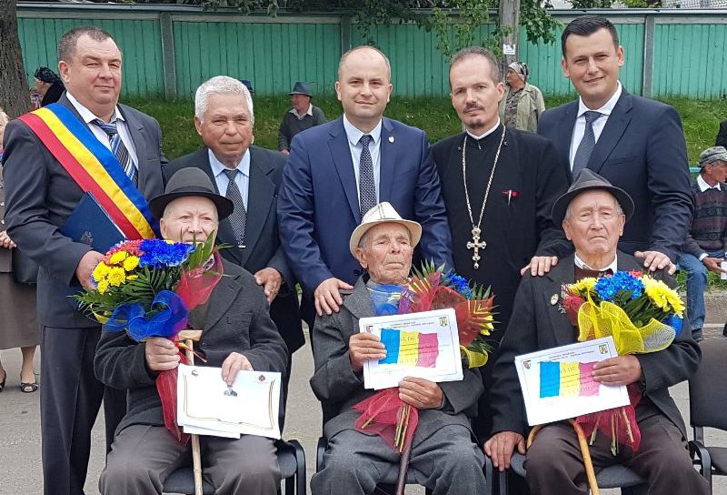 Ziua Eroilor marcată cu onoare în comuna Vlăsinești - FOTO