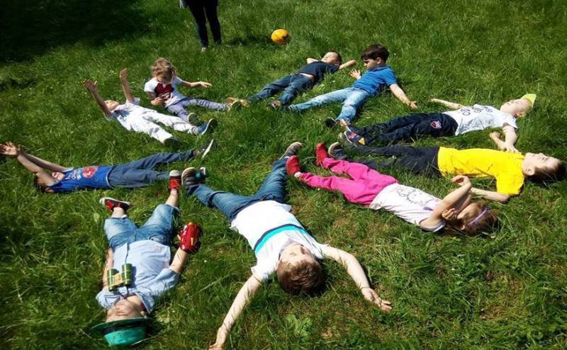 Ziua Internaţională a Copilului sărbătorită de preșcolarii de la Grădiniţa nr. 11 „Micii Cercetași” Botoşani - FOTO
