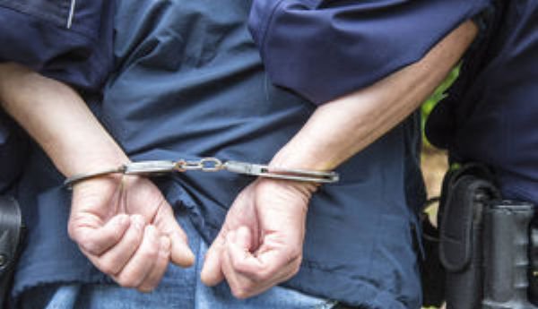 Un şofer român de tir, arestat în Germania. E bănuit de crime în serie şi de violuri în 2 ţări