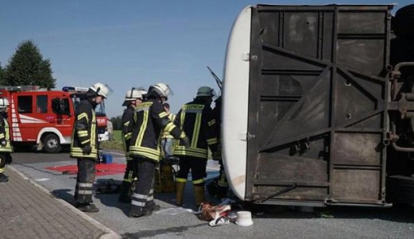 Un autocar cu 49 de muncitoare românce s-a răsturnat în Germania. Șase femei au fost grav rănite!