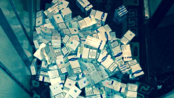 Zeci de mii de țigarete de contrabandă, confiscate de polițiștii botoșăneni