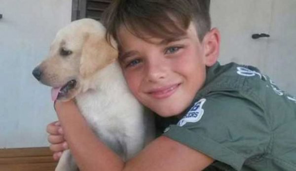 Scrisoarea cutremurătoare a băieţelului de 8 ani care s-a sinucis: „Nu mai plânge, mami...”