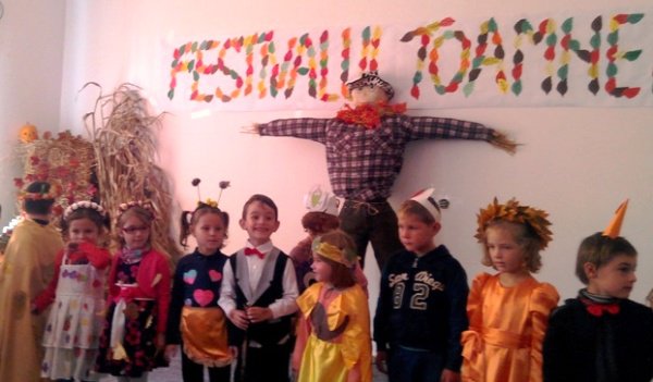 „Festivalul toamnei” la Școala Gimnazială „Gheorghe Coman” Brăești - FOTO