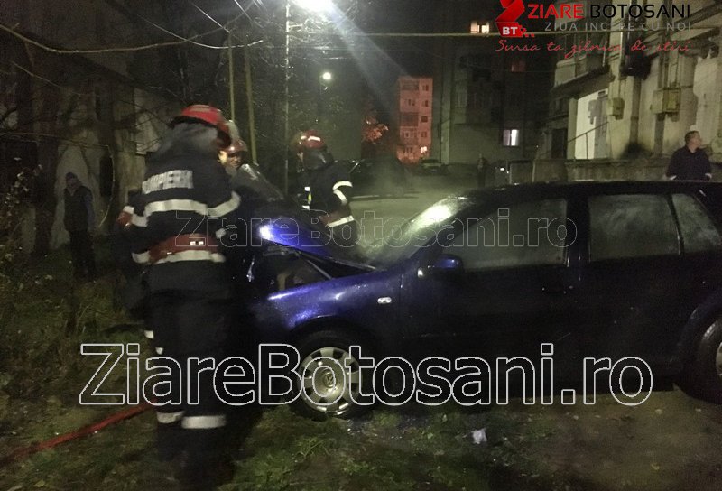 Mașină în făcări într-o parcare din Dorohoi – VIDEO | FOTO