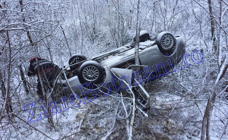 Accident grav pe drumul Botoşani-Dorohoi. Un șofer s-a dat cu mașina peste cap. În mașină se afla și fiul său - FOTO