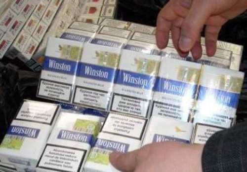 Moldoveancă prinsă de jandarmi cu ţigări de contrabandă