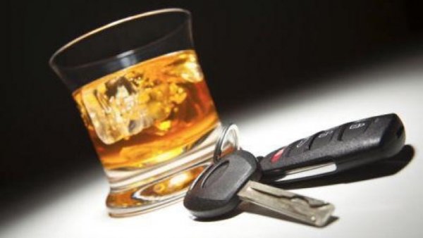 Bun îi vinul ghiurghiuliu! Accidente provocate de șoferi aflați sub influența băuturilor alcoolice