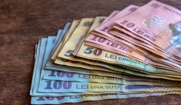 ATENȚIE, vezi care e cea mai falsificată bancnotă românească. Cum poți identifica falsurile