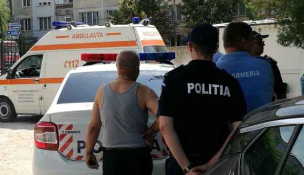 Doi tineri reţinuţi după ce au bătut un bărbat lângă o stație PECO din Botoșani