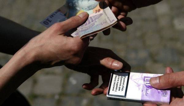 Bărbat Ştefăneşti cercetat pentru contrabandă cu ţigări