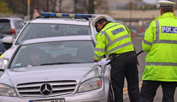 Un şofer oprit în trafic a prezentat un permis de conducere englez valabil doar pe teritoriul Angliei