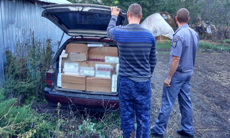 Aproximativ 13.400 pachete cu țigări confiscate la frontiera de est – FOTO
