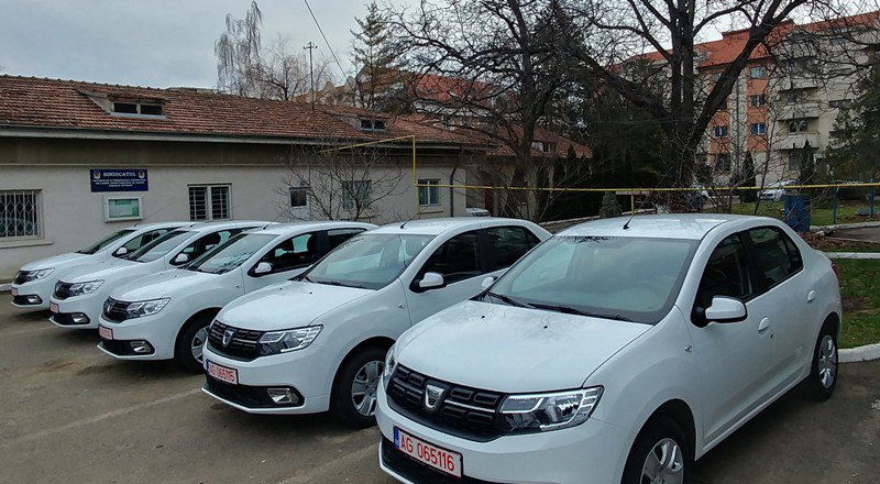Parcul auto al IPJ Botoșani se reînnoiește cu 13 autospeciale noi