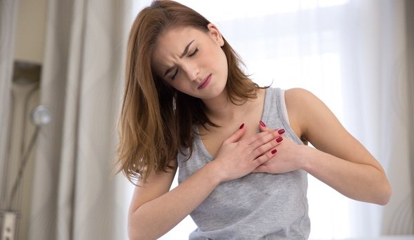 Șapte semne ale unui infarct, pe care toate femeile ar trebui să le cunoască