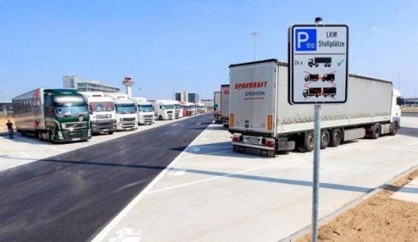 Sute de camioane româneşti au fost folosite în Belgia pentru o fraudă de 65 de milioane de euro