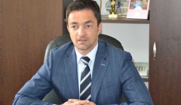 Răzvan Rotaru: „Inconștiența și nepăsarea primarului Flutur privind remedierea sau înlocuirea șinelor de tramvai poate conduce la accidentări grave ale pasagerilor”