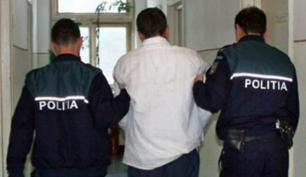 Trei botoșăneni condamnați la închisoare pentru TRAFIC de migranți