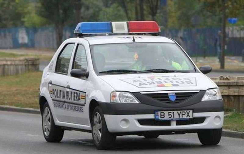 Din pasageri au ajuns victime. Patru tineri din Botoșani implicați într-un accident rutier produs de un șofer băut