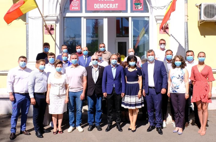 25 de profesioniști din Botoșani au semnat adeziunea la PSD - FOTO