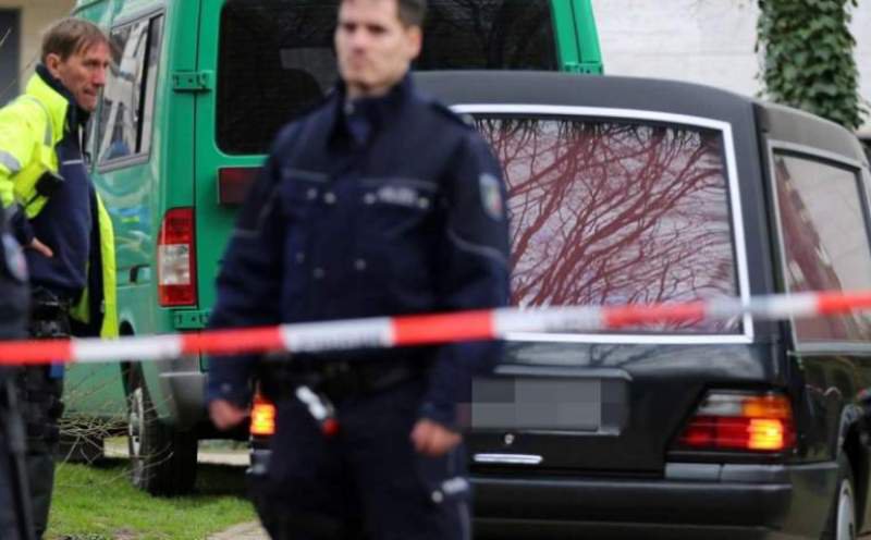 Tânără româncă găsită moartă într-un șanț, în Germania. Soțul femeii dă declarații confuze