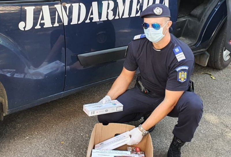 Țigări confiscate de jandarmii botoșăneni în Trușești și Botoșani