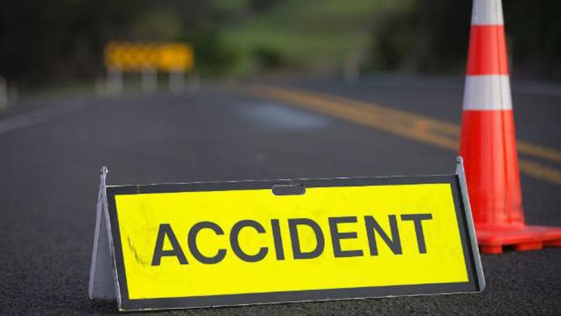 Un tânăr s-a urcat băut la volanul unui BMW și a provocat un accident în Cătămărăști