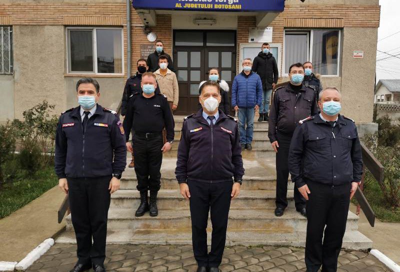Șapte pompieri din Botoșani, angajați temporar, au început activitatea