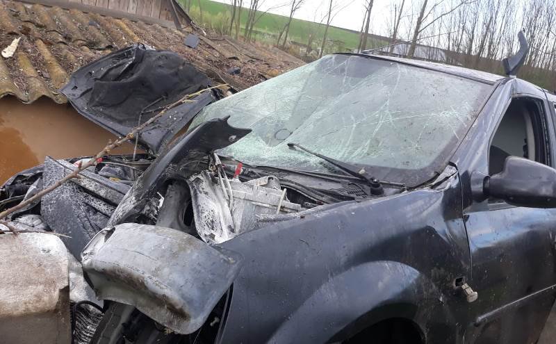 Accident grav în județul Botoșani! Un bărbat a decedat în urma impactului - FOTO