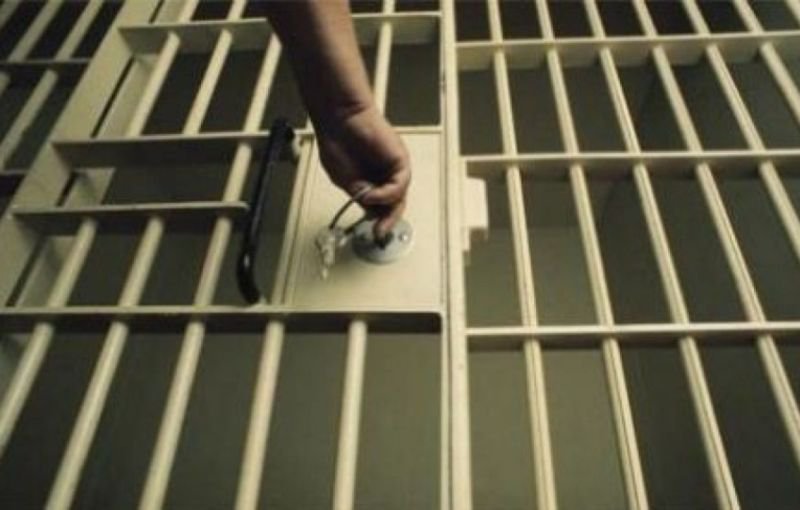 Botoșănean de 28 de ani ridicat de polițiști și dus direct la Penitenciarul Botoșani