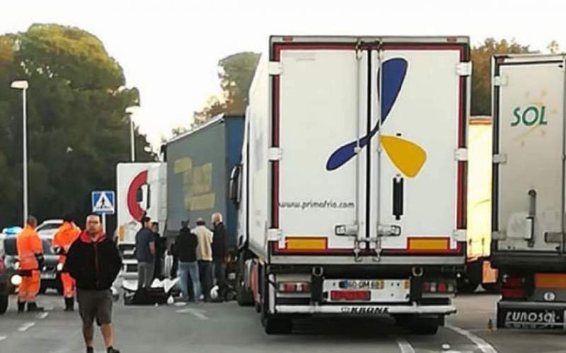 Șoferii români de camioane din Austria, chemați înapoi după ce au fost concediați