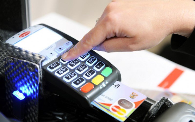 ANAF se digitalizează și introduce plata cu cardul la trezorerie
