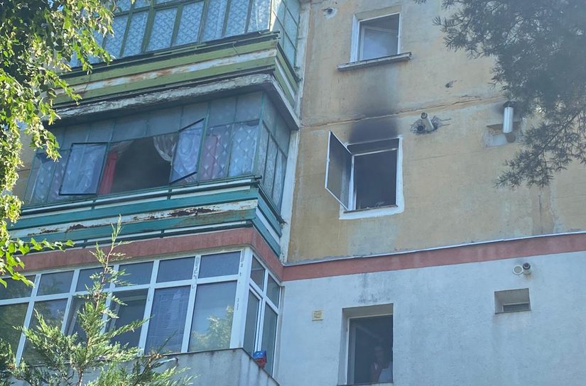 Panică într-un bloc din municipiul Botoșani - FOTO
