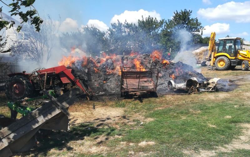Incendiu la un depozit de furaje din comuna Frumușica - FOTO