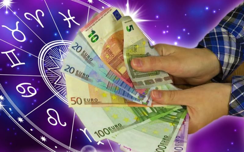 Horoscop 7 august: Zodia care va cheltui o sumă mare de bani