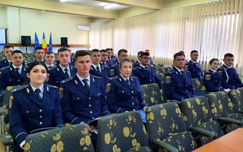 22 de absolvenți ai școlilor de agenți de poliție încadrați la IPJ Botoșani