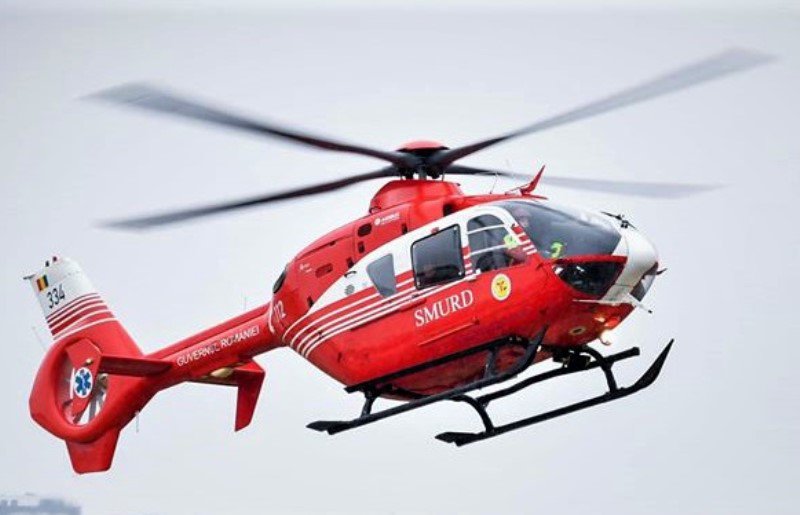Elicopterul SMURD chemat de urgență la Botoșani pentru o femeie în stare gravă