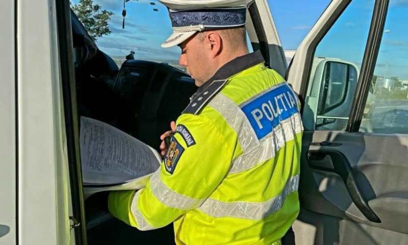 Bărbat amendat cu 1000 lei pentru transport neautorizat de persoane pe ruta Cordăreni-Dorohoi