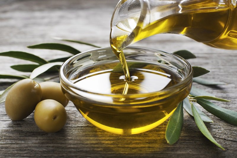 Uleiul de măsline: Beneficiile pentru sănătate utilizările în cosmetică