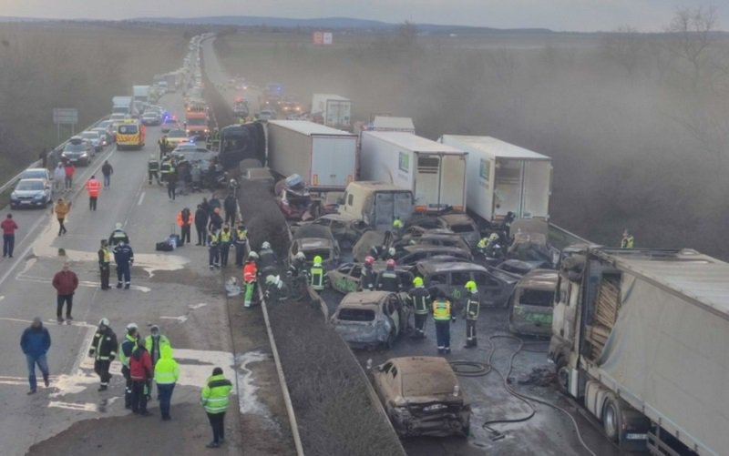 Mai mulți români se află printre victimele groaznicului accident din Ungaria