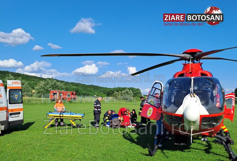 Bărbat preluat de elicopterul SMURD după ce a căzut în timp ce se deplasa pe o stradă din Dorohoi – FOTO