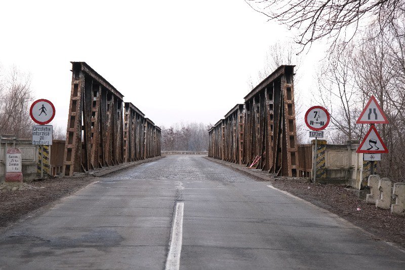 Dan Șlincu: „Ministerul Transportului a alocat 20 de milioane de euro pentru refacerea podului de la Vârfu Câmpului”