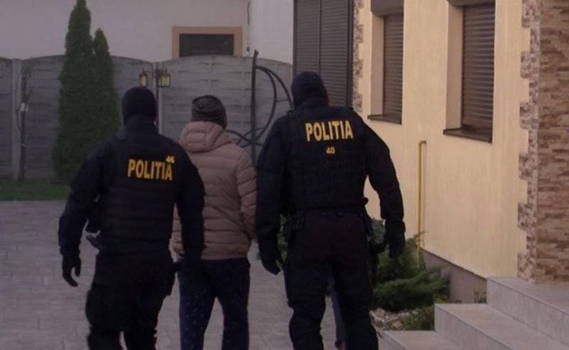 Condamnat pentru furt calificat, săltat de polițiști și escortat la Penitenciarul Botoșani