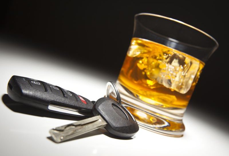 Conducători auto, cu alcoolemii uriașe, depistați de polițiști în trafic