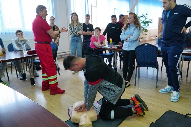 O nouă serie de voluntari pregătită să participe la misiuni, alături de pompierii din Botoșani - FOTO