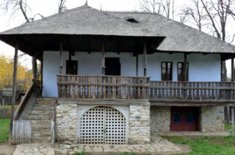 casa_cu_blazoane_20170904.jpg