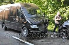 accident-microbuz-volkswagen_01_20150804.jpg