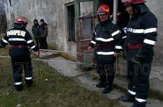 caini-salvati-de-pompieri10_20180317.jpg