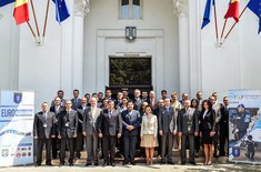 janarmi-europeni-la-bucuresti_04_20150506.jpg