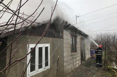 incendiu_stefanesti_1_20210112.jpg